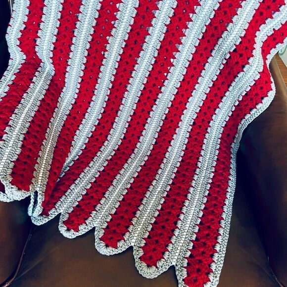 Vintage Crocheted Afghan Holiday Christmas Blanket Throw